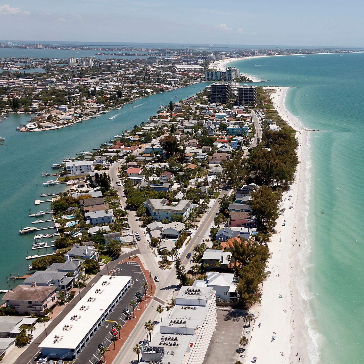 Home Decorator in Pinellas Park, FL.