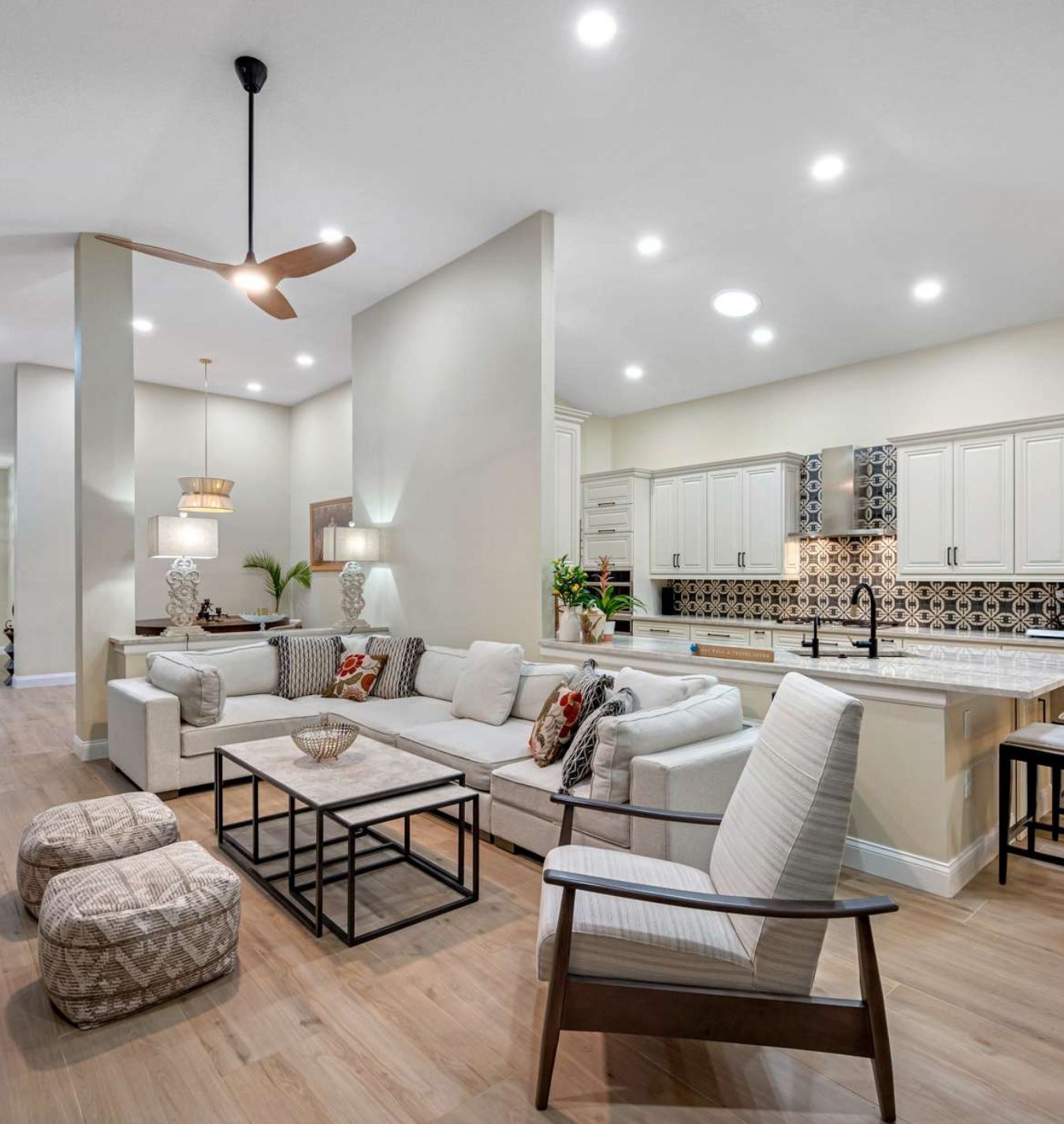Home Decorator in Tarpon Springs